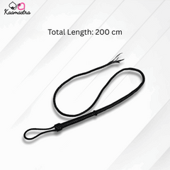 Black lanyard with total length of 200 cm on a white background, branded 'Kaamastra'.