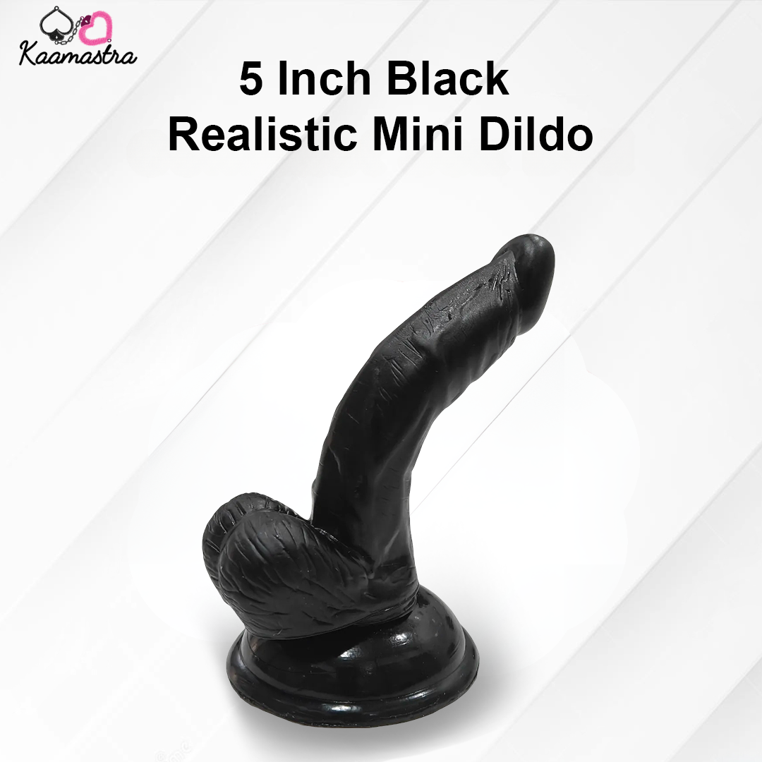 Realistic suction dildo
